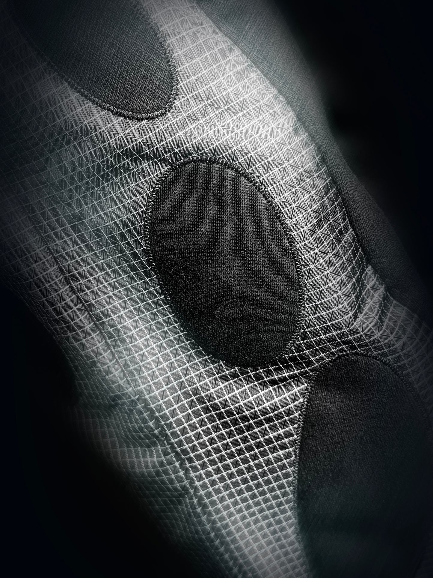 ONYX MORPHO HOODIE