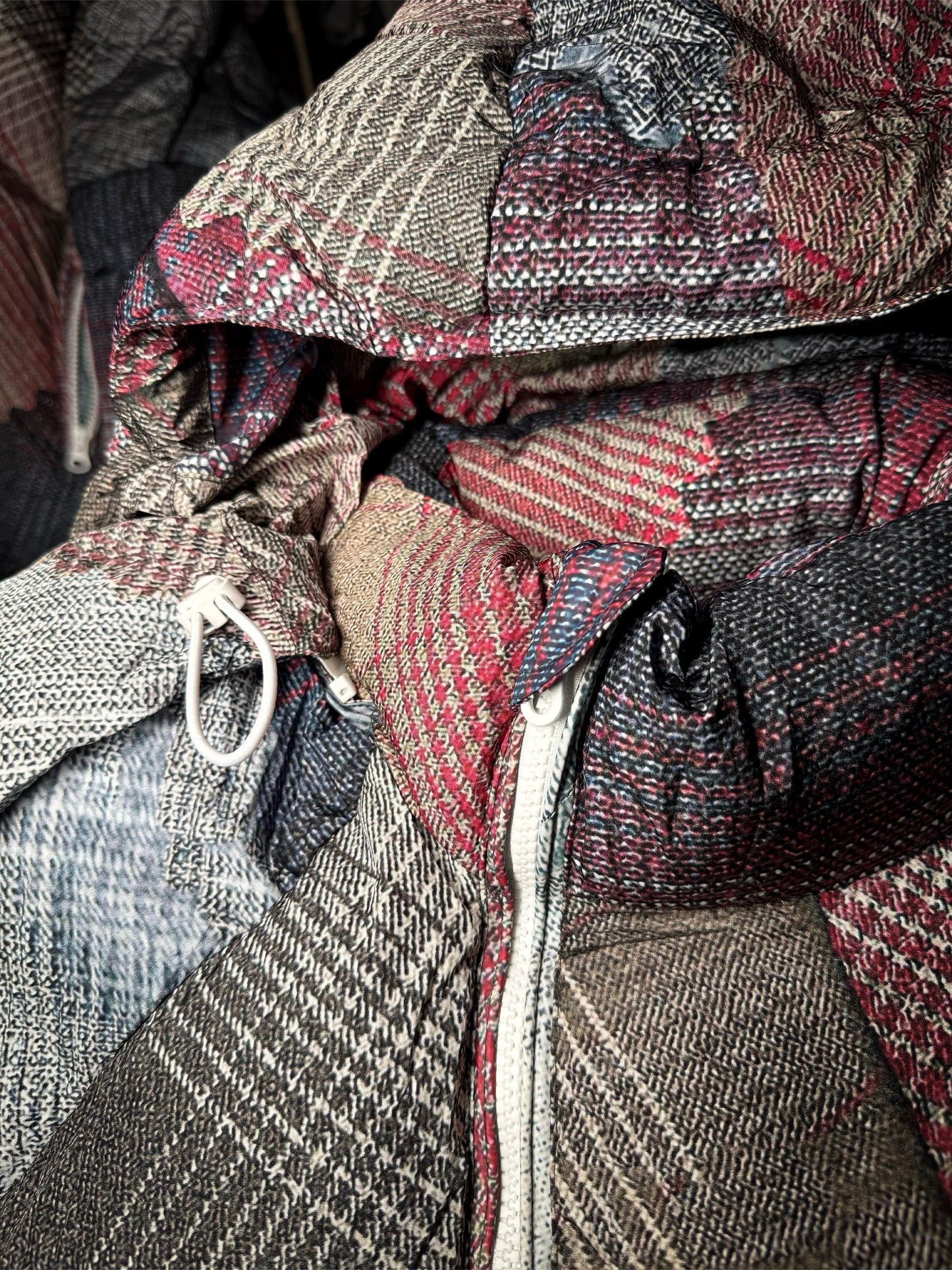 SWATCHBOOK OBLIQUE PUFFER