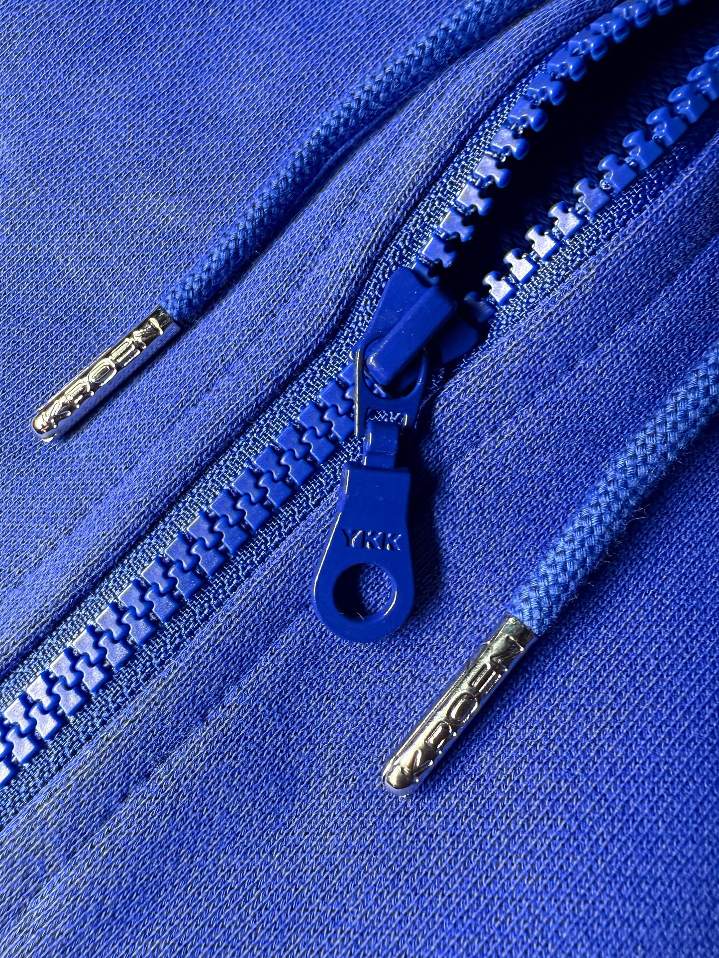 KROENBLUE OVERLOCK HOODIE