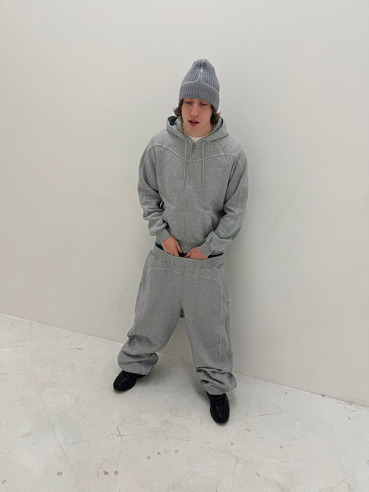 GREY OVERLOCK BOTTOMS