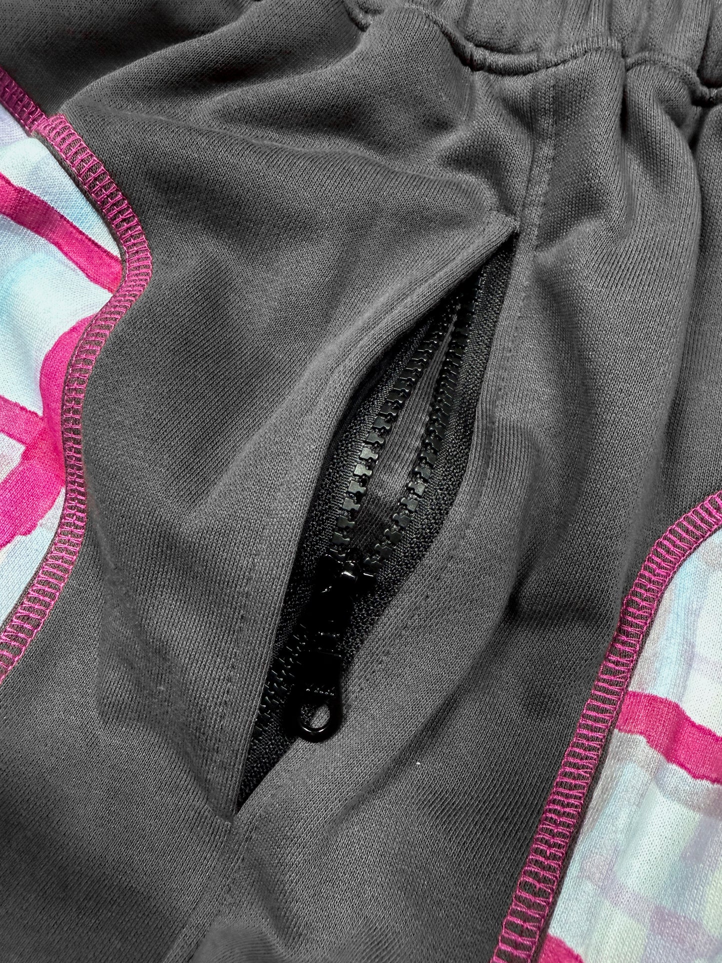 COLOUR CLASH SHORTS