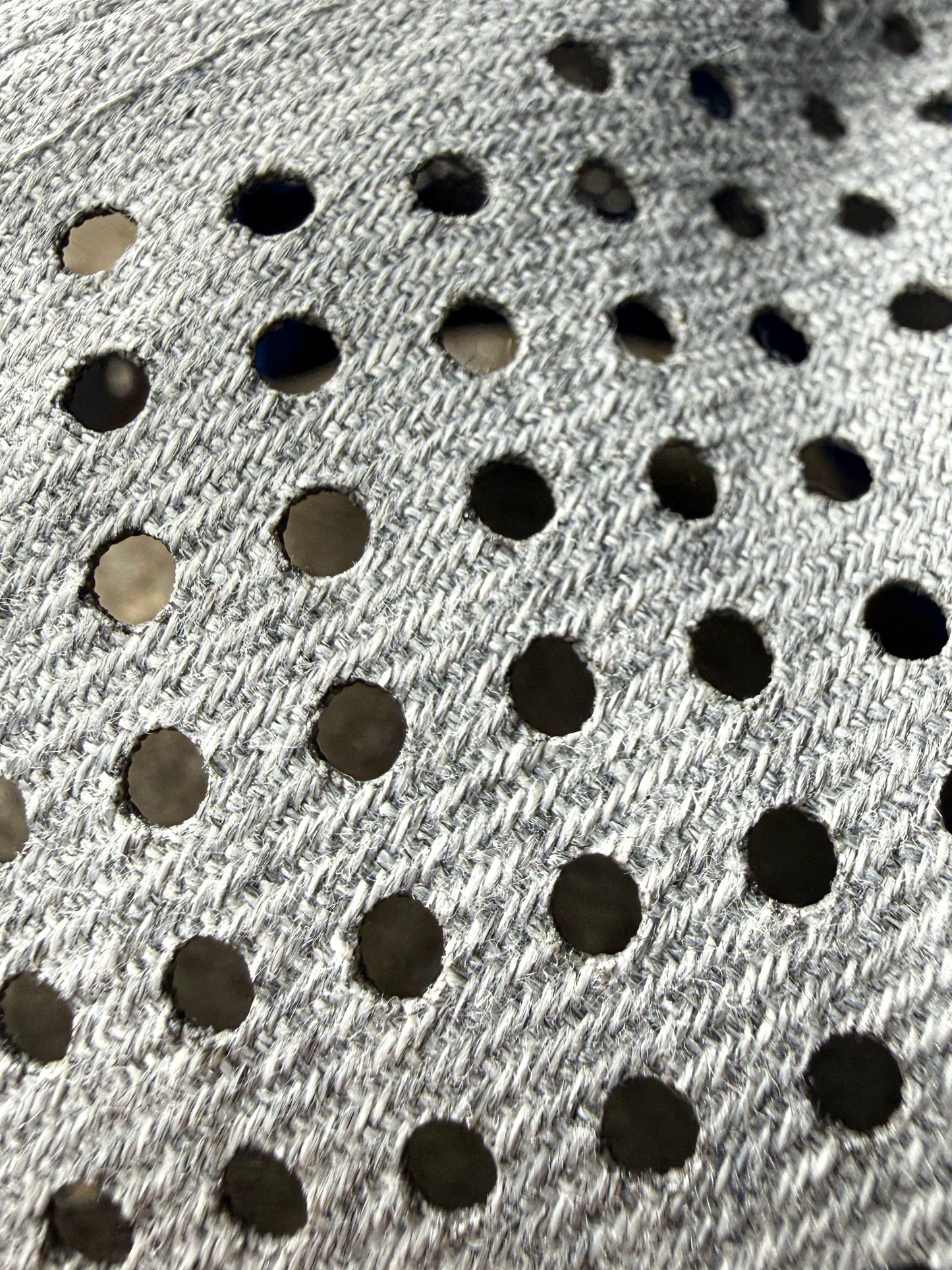 PERFORATED 18WHEELER