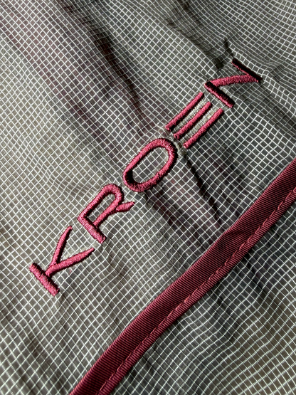 BURGUNDY SOLAR JACKET