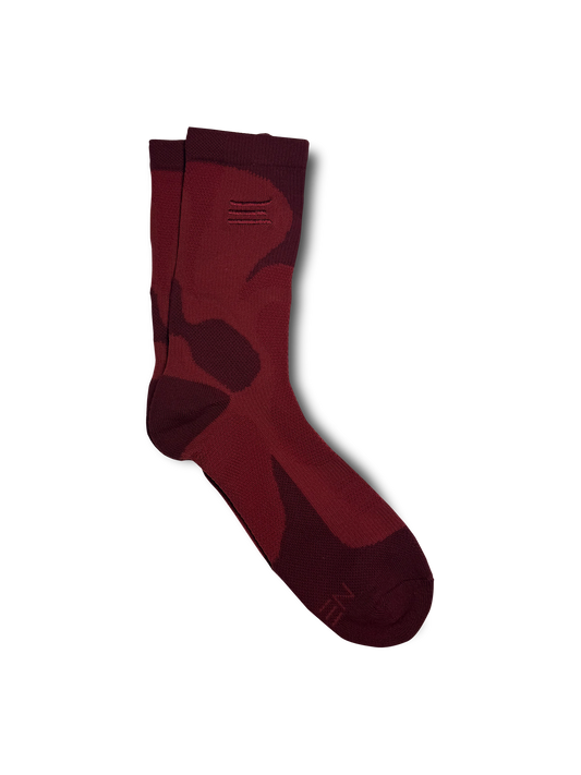 OXBLOOD OXYGEN SOCKS